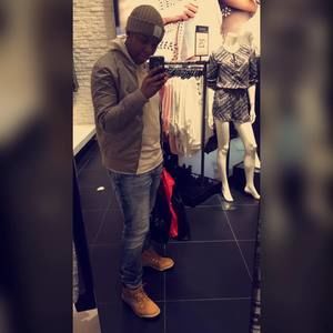 Meet your Posher, Aja