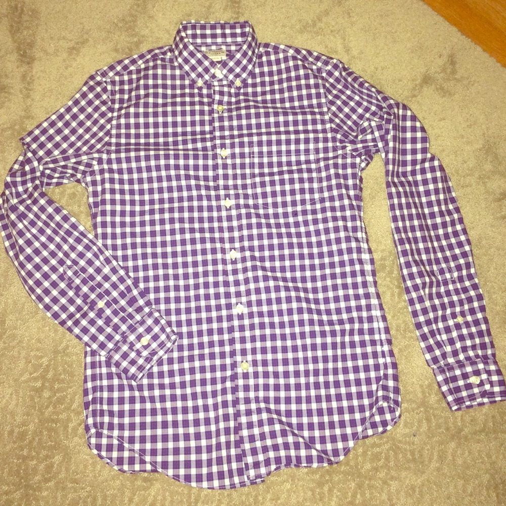 Like-new J Crew blue/white/red check plaid shirt