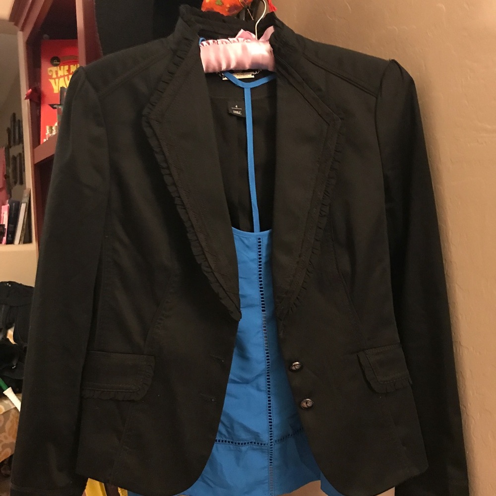 White House Black Market black detailed blazer