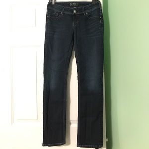Silver Suki straight leg medium/dark wash 29x32