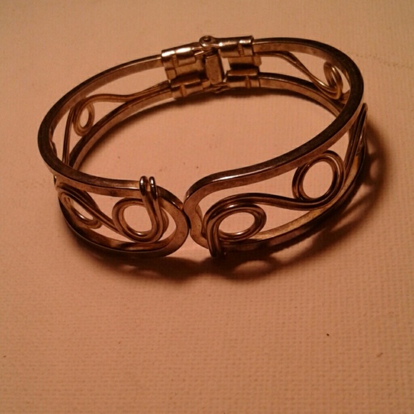 Cuff bracelet adjustable - Picture 2 of 2
