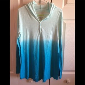 Earth Yoga dip dyed lightweight hooded shirt sz L