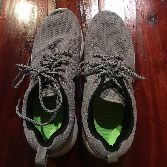 NIKE roshes - Picture 2 of 5