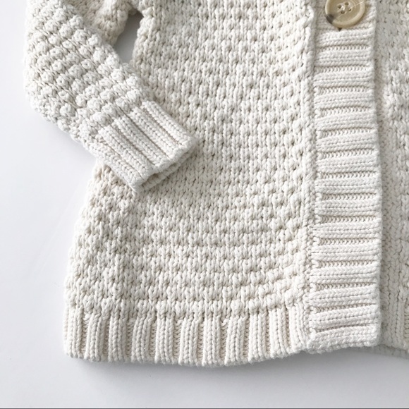 🎉SOLD🎉Old Navy Cream colored sweater - Picture 3 of 4