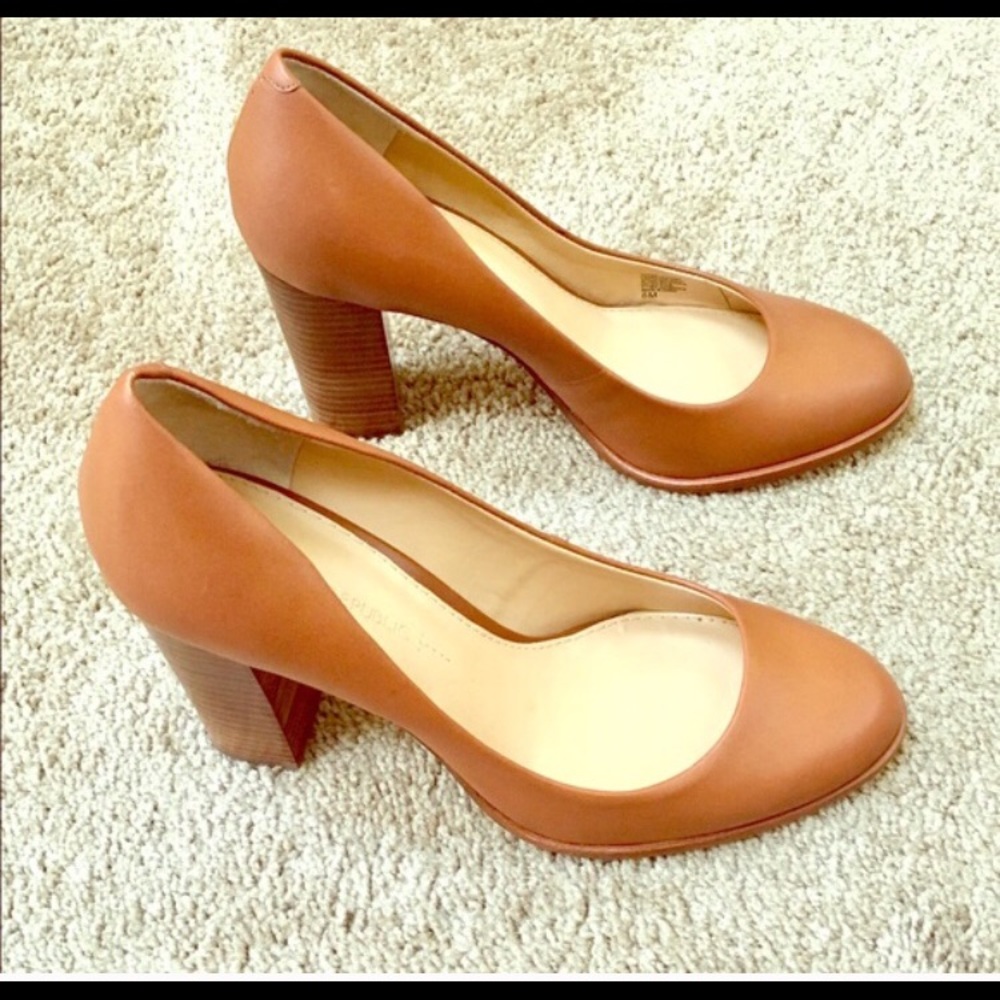 Banana Republic Chunky Heel