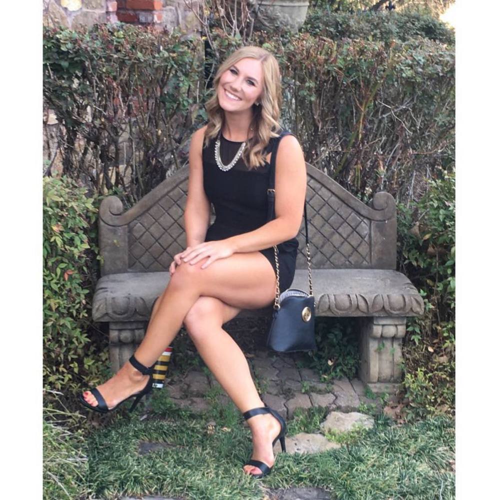 Meet your Posher, Courtney