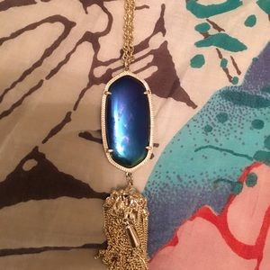 Kendra Scott necklace
