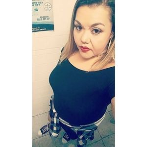 Meet your Posher, Vanessa