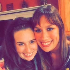 Meet your Posher, Kendra