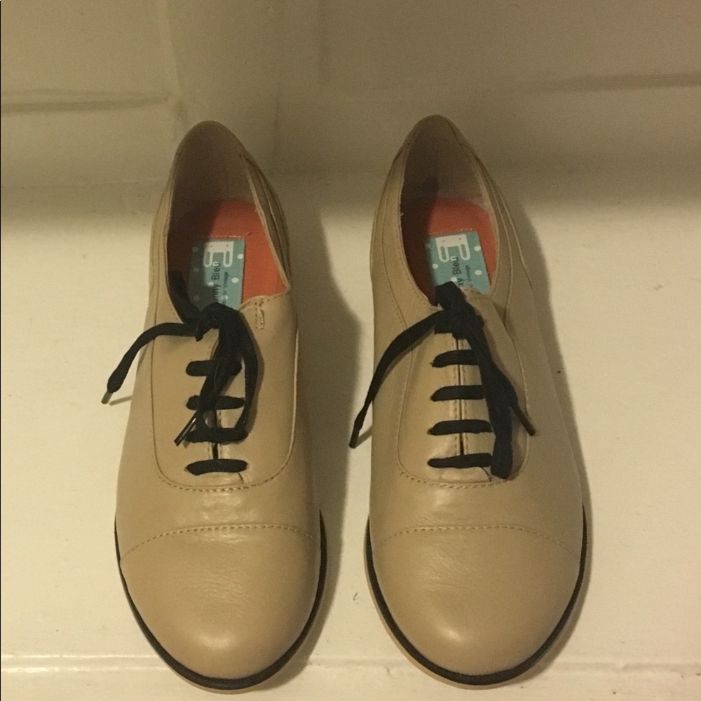 LeBunny Bleu Romantic Nude Vintage Oxford Shoes