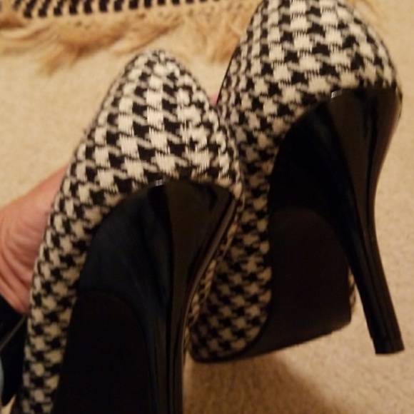 Heringbone pumps - Picture 3 of 5