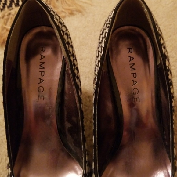 Heringbone pumps - Picture 5 of 5