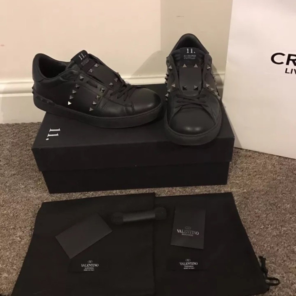 Valentino Rockstud Sneakers
