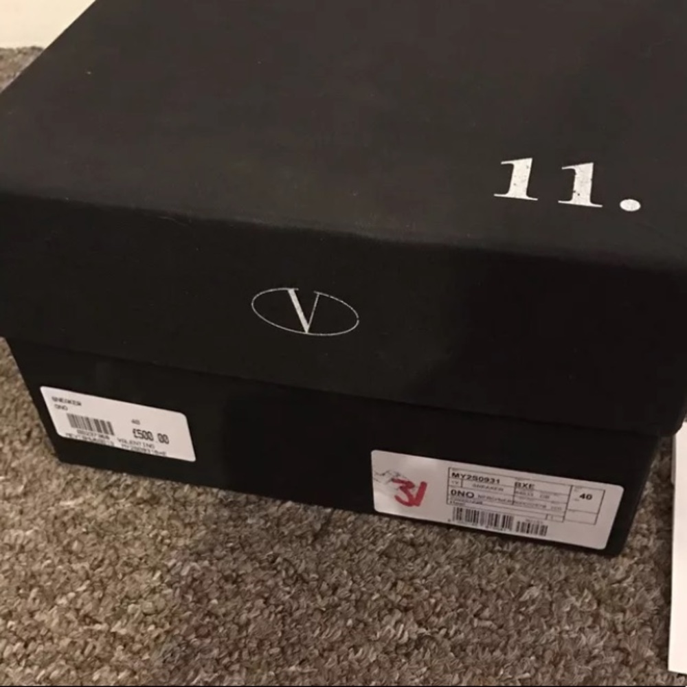 Valentino Rockstud Sneakers - Picture 5 of 6