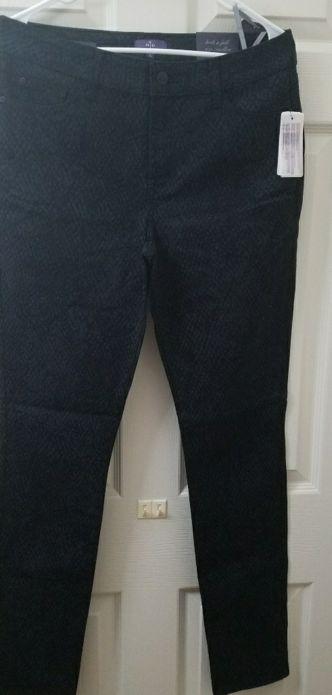NYDJ Printed skinny pants.