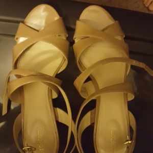 Liz Claiborne Nude Wedges