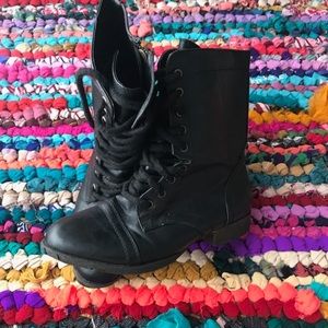 COmbaT booTs