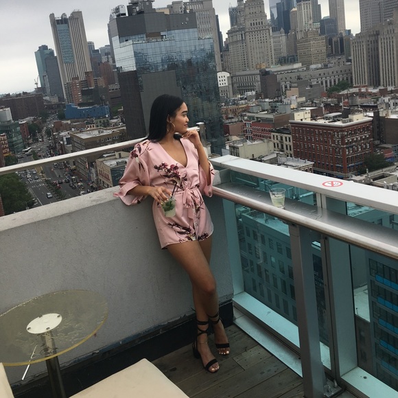 Forever 21 Dresses & Skirts - Pink satin romper