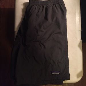 Men dark grey shorts