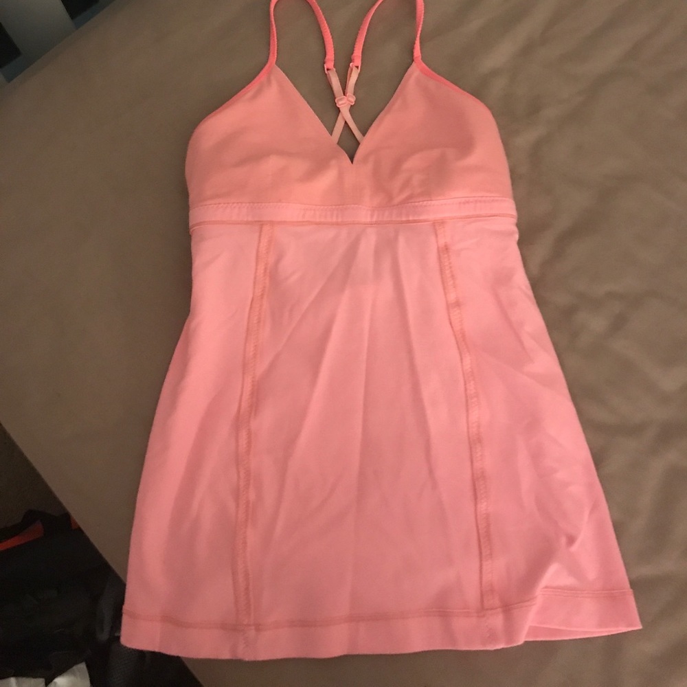 Lululemon workout top