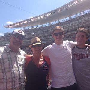 Meet your Posher, Adam