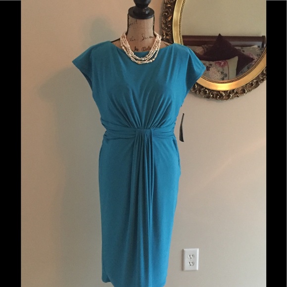 Jones New York Dresses & Skirts - NWT Jones New York waist cinching dress. Size 12.
