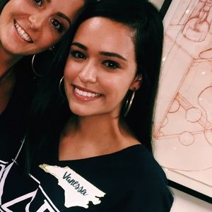 Meet your Posher, Vanessa