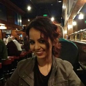 Meet your Posher, Claudia