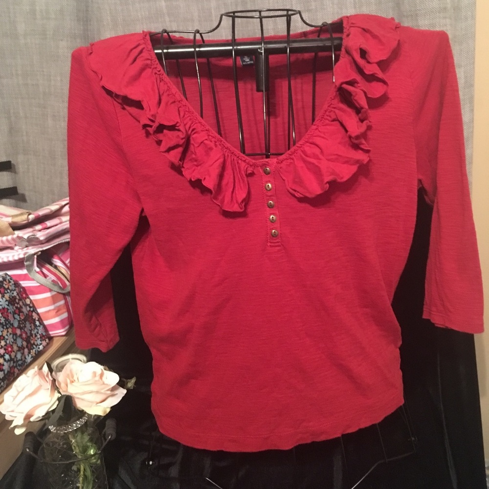 Chaps size XL frilly little T-shirt comfy & cute