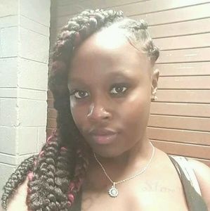 Meet your Posher, Chanell