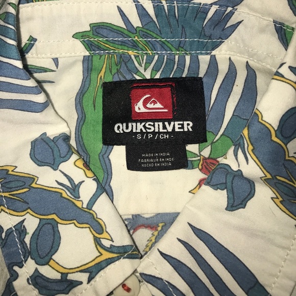 Small Quiksilver Button Down Shirt - Picture 3 of 4