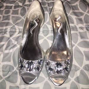 Never been worn! Nina size 9 silver low wedge!