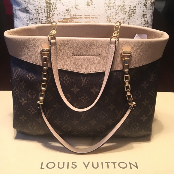 Louis Vuitton Pallas Monogram Shopper Bicolor Tote - Picture 3 of 8