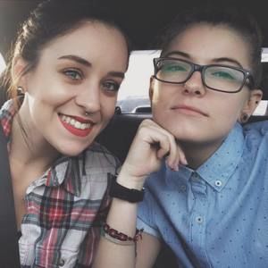 Meet your Posher, Leah