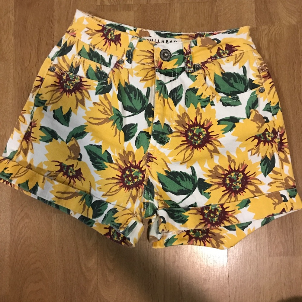 PACSUN MOM SHORTS SIZE 1