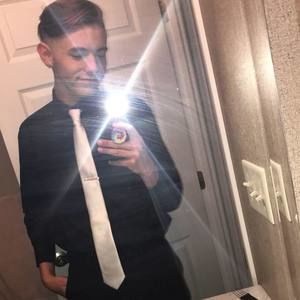 Meet your Posher, Cameron