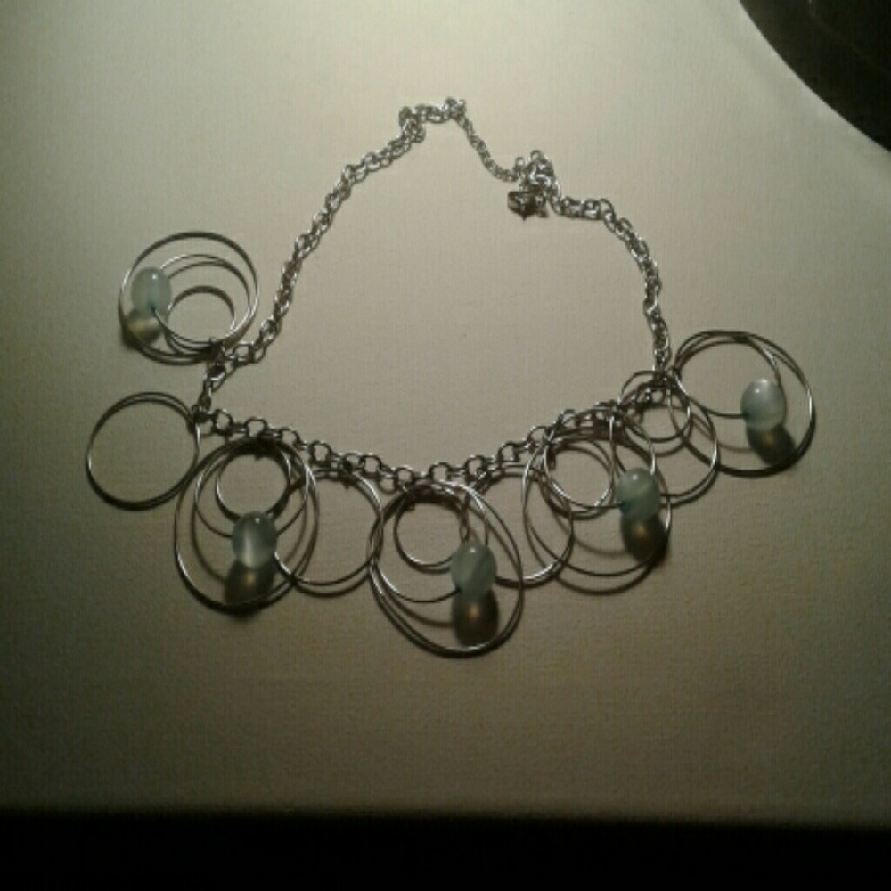 Silver hooped necklace