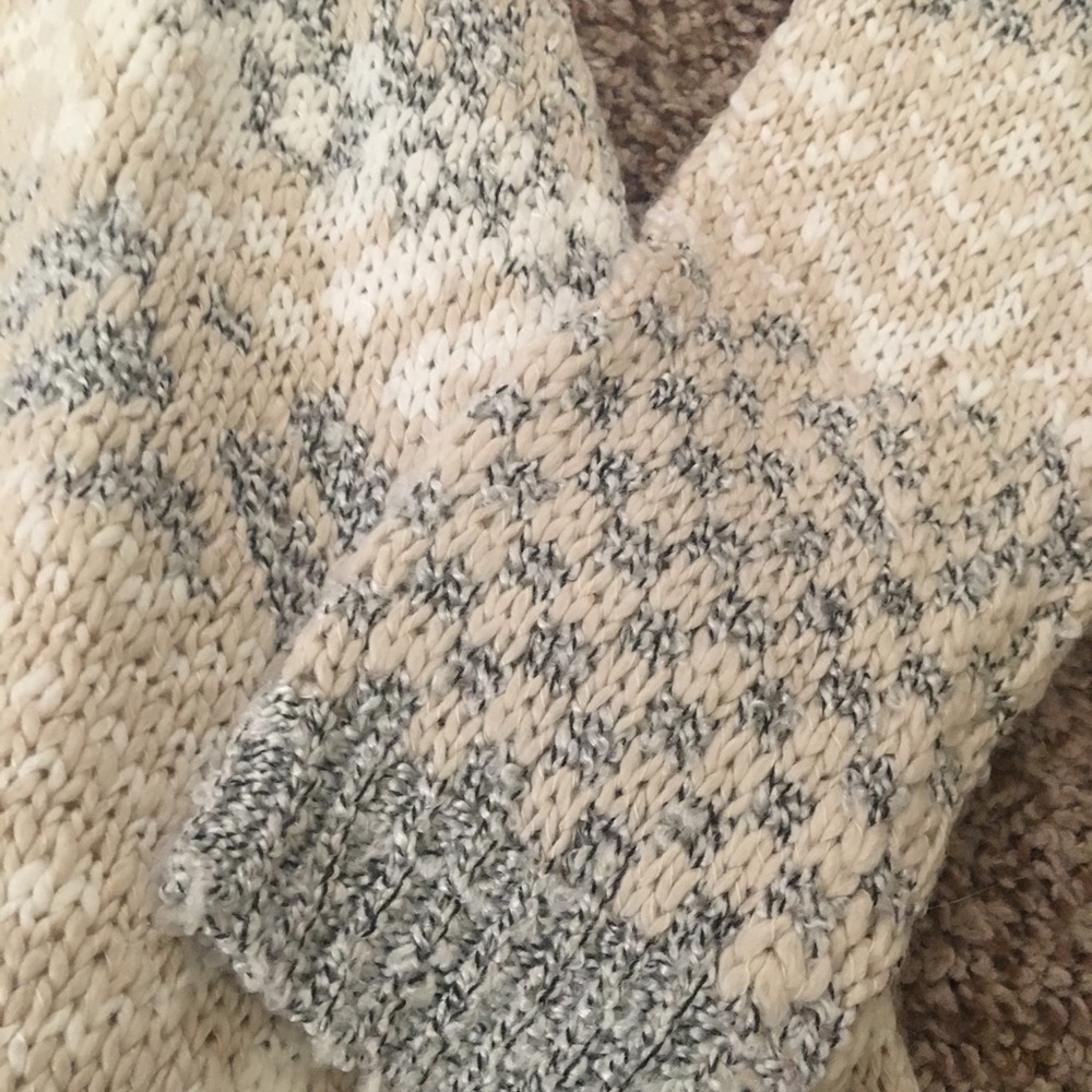 Long Patterned Sweater - image 2