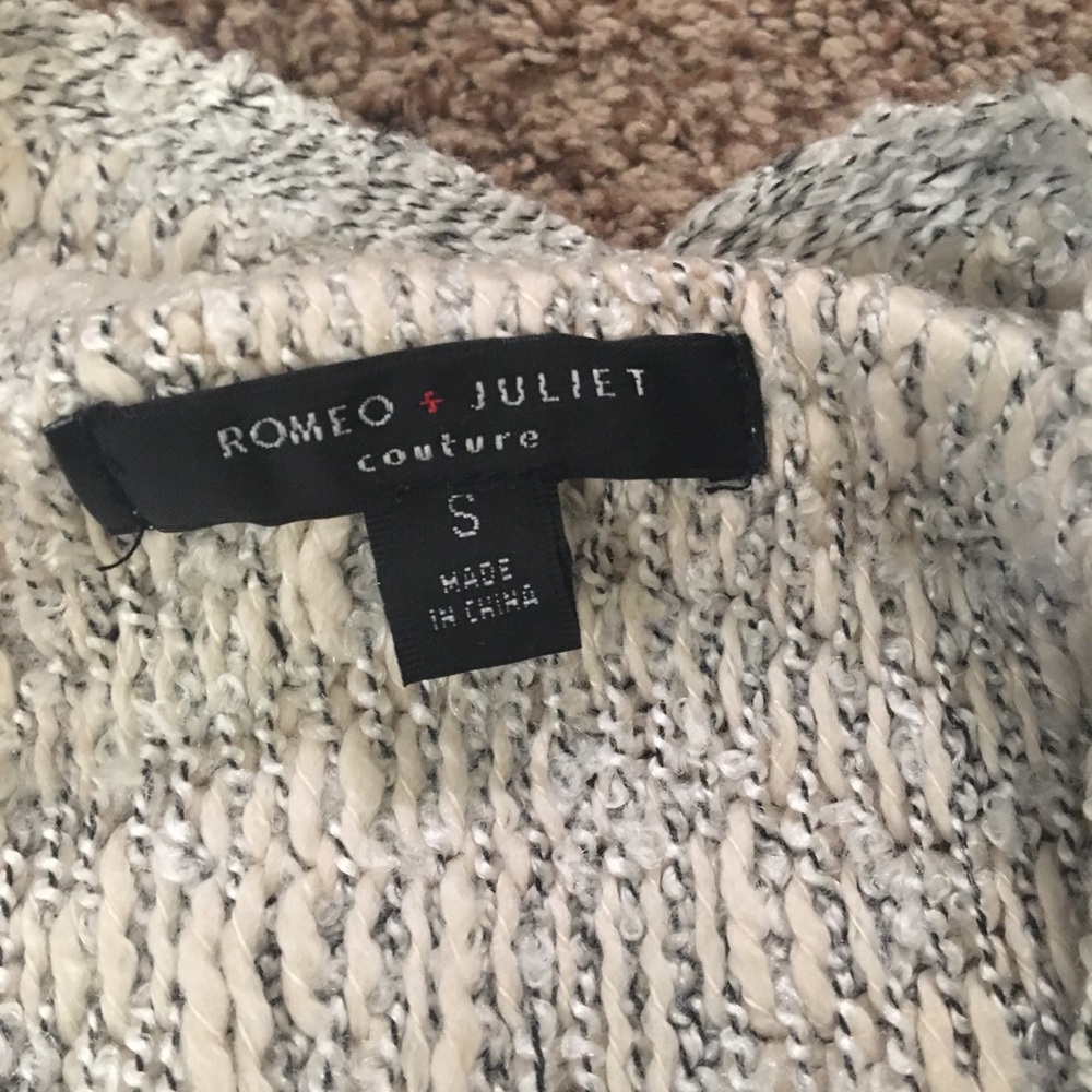 Long Patterned Sweater - image 3