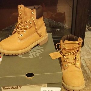Boys Timberlands