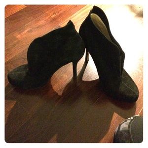 Suede ankle boot