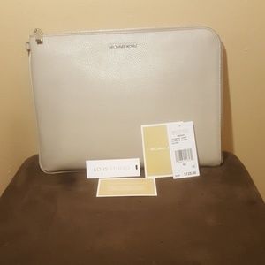Michael Kors Mercer Large Tech Zip Clutch