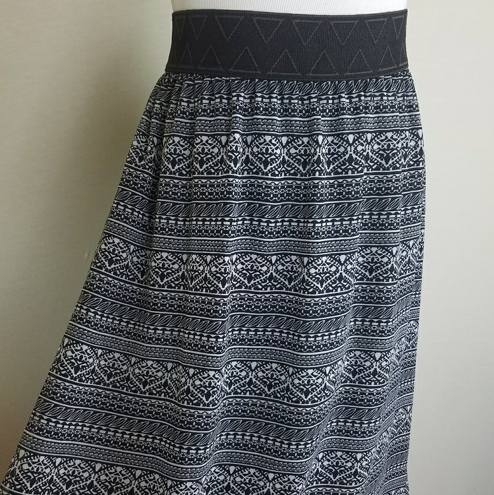 LuLaRoe Lola Skirt