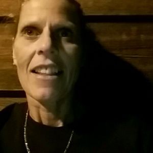 Meet your Posher, Laurie