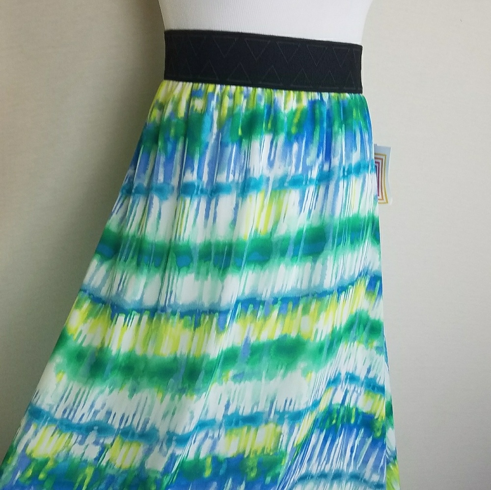 LuLaRoe Lola tie dye skirt