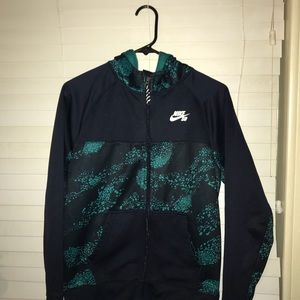 Nike sb sweater