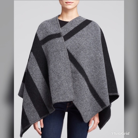 burberry mega check poncho