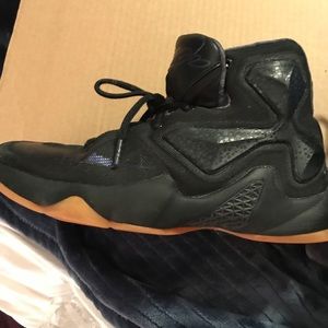 Nike Shoes - Nike 6 Youth Lebron sneakers black Nike Shoes - Nike 6 Youth Lebron sneakers black