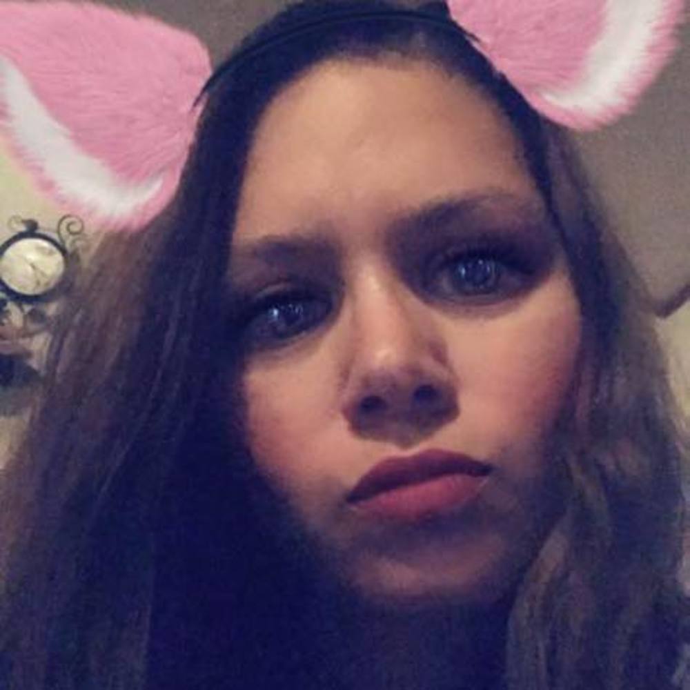 Meet your Posher, April