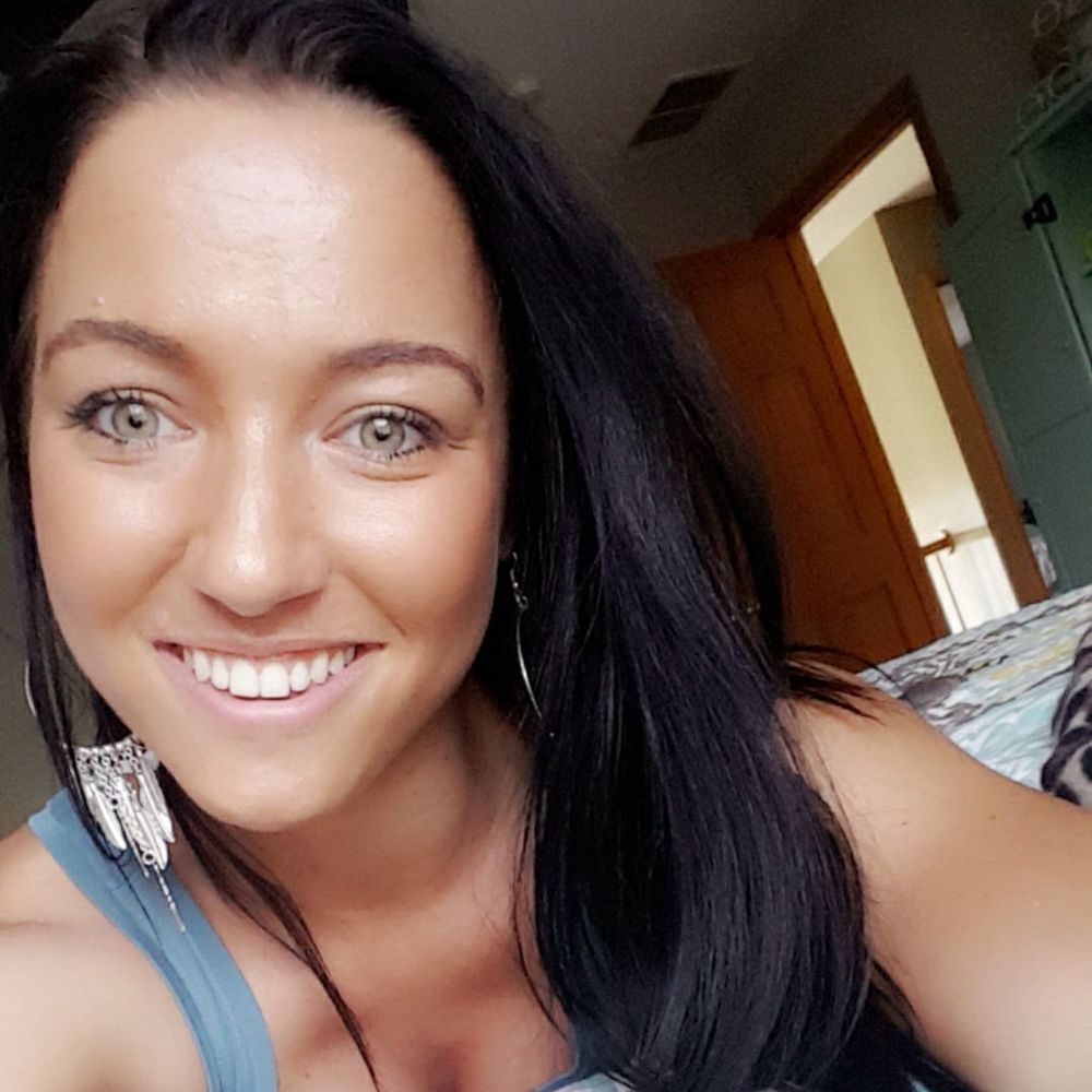 Meet your Posher, Marissa